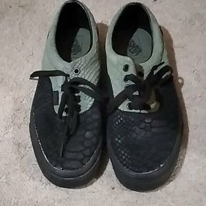 Slytherin Harry Potter Shoes (Size 9 Women's)